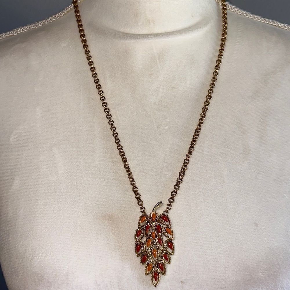 Vintage Victorian Pendant Necklace!